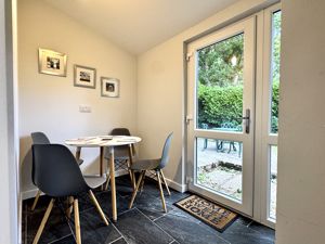 Breakfast Area- click for photo gallery